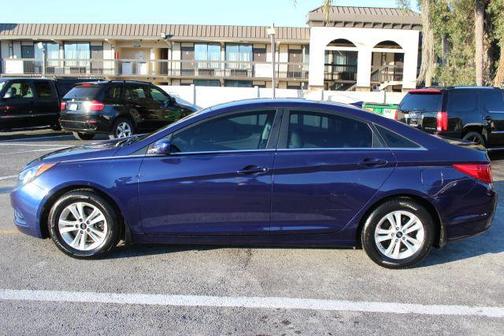 2012 Hyundai SONATA GLS