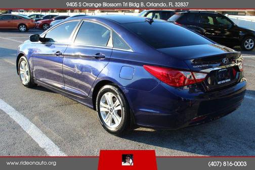 2012 Hyundai SONATA GLS