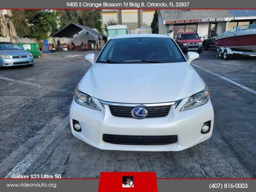 2011 Lexus CT 200h 
