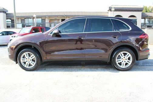 2016 Porsche Cayenne Base