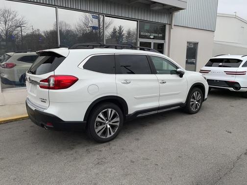 Photo 3 of 7 of 2019 Subaru Ascent Touring 7-Passenger