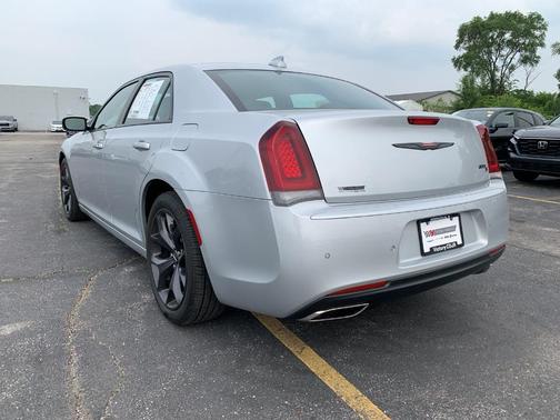 2023 Chrysler 300 S