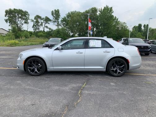 2023 Chrysler 300 S