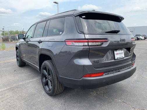 2025 Jeep Grand Cherokee L Laredo