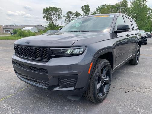 2025 Jeep Grand Cherokee L Laredo