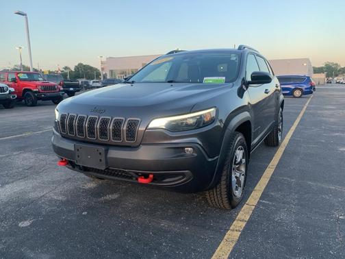 2022 Jeep Cherokee Trailhawk