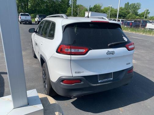 2018 Jeep Cherokee Latitude Plus