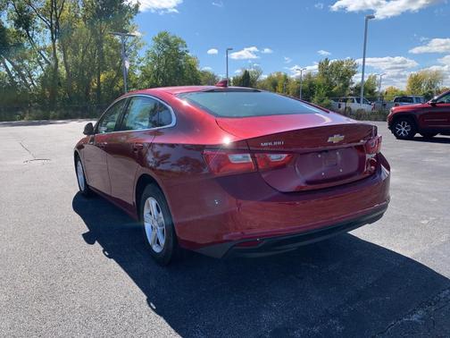 2024 Chevrolet Malibu LT