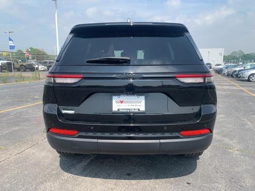 2022 Jeep Grand Cherokee Altitude