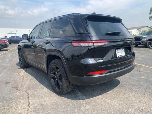 2022 Jeep Grand Cherokee Altitude