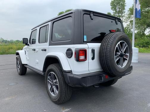 2023 Jeep Wrangler Sahara
