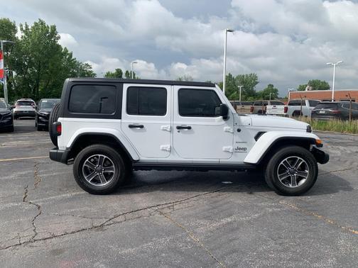 2023 Jeep Wrangler Sahara