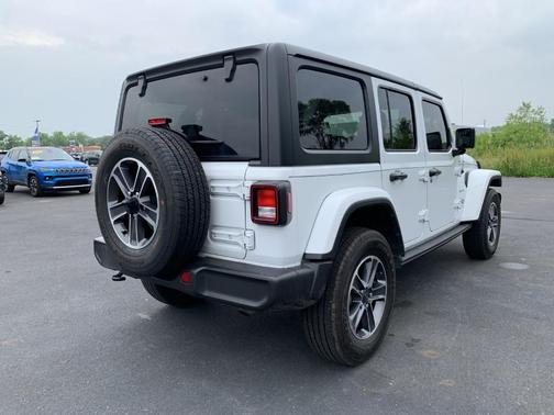 2023 Jeep Wrangler Sahara