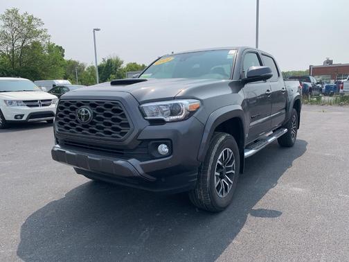 2022 Toyota Tacoma TRD Sport