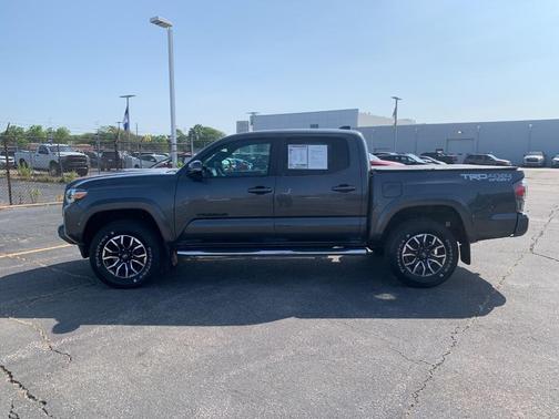 2022 Toyota Tacoma TRD Sport