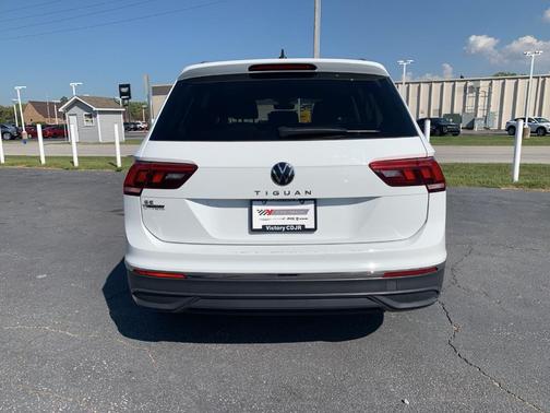 2024 Volkswagen Tiguan 2.0T SE