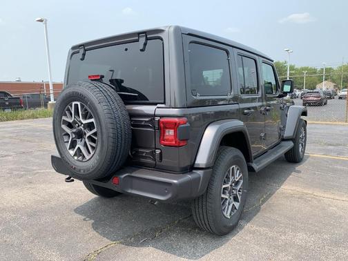 2025 Jeep Wrangler Sahara