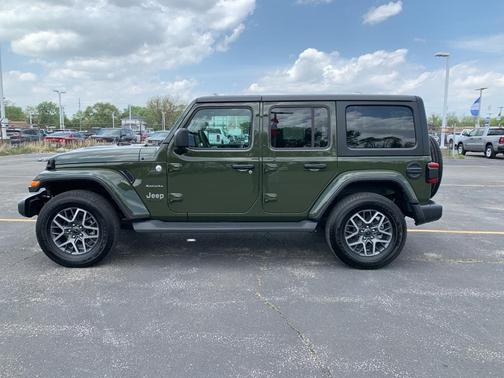 2024 Jeep Wrangler Sahara