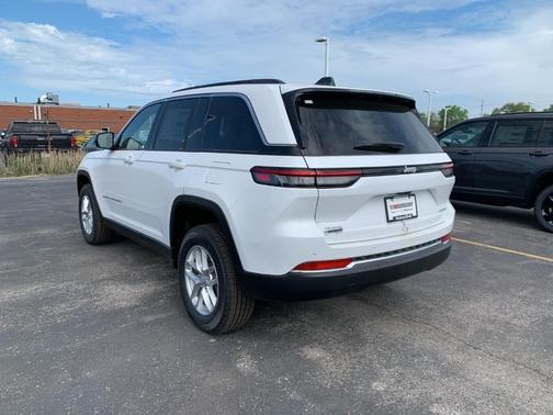 2025 Jeep Grand Cherokee Laredo X