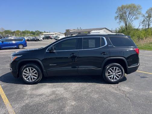 2017 GMC Acadia SLE-2