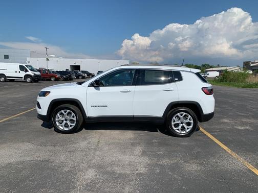 2025 Jeep Compass Latitude