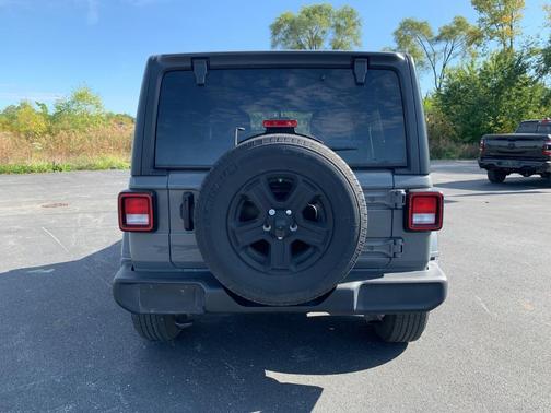 2020 Jeep Wrangler Unlimited Sport