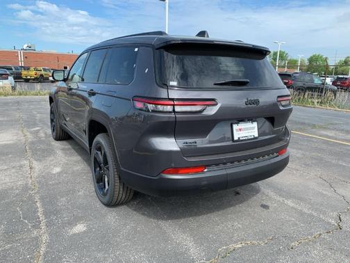 2025 Jeep Grand Cherokee L Laredo