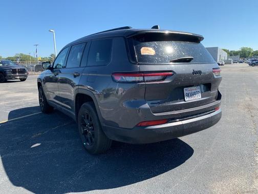 2024 Jeep Grand Cherokee L Laredo