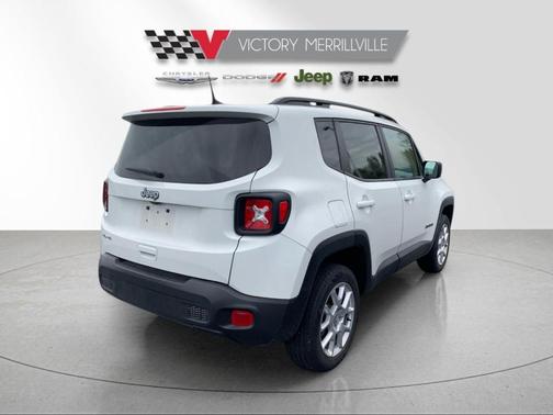 Alpine White Clearcoat 2023 Jeep Renegade Latitude