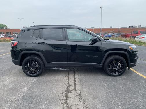 2022 Jeep Compass Altitude
