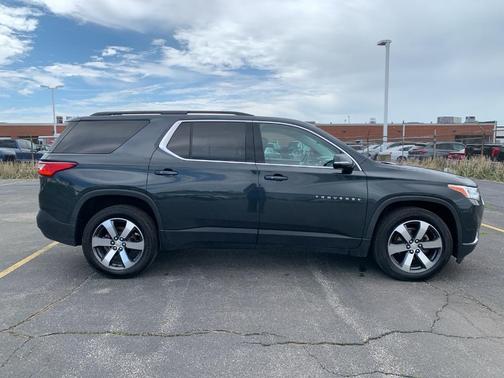 2020 Chevrolet Traverse LT Leather