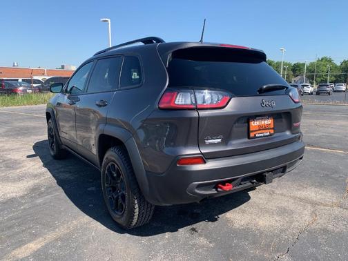 2022 Jeep Cherokee Trailhawk