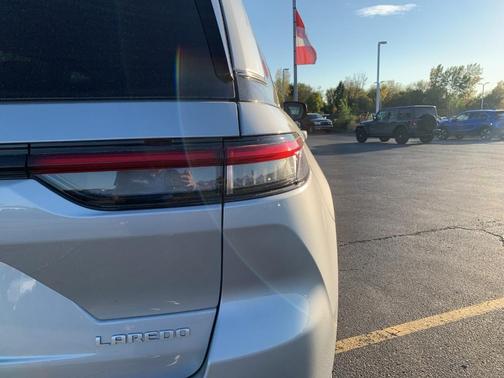 2025 Jeep Grand Cherokee Laredo X