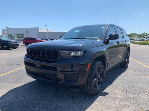 2025 Jeep Grand Cherokee L Laredo