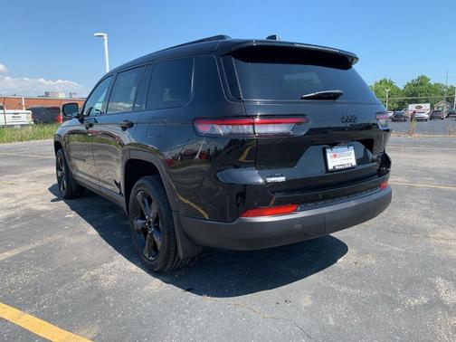 2025 Jeep Grand Cherokee L Laredo