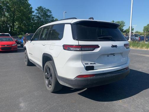 2023 Jeep Grand Cherokee L Laredo