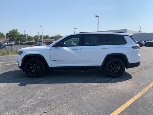 2023 Jeep Grand Cherokee L Laredo