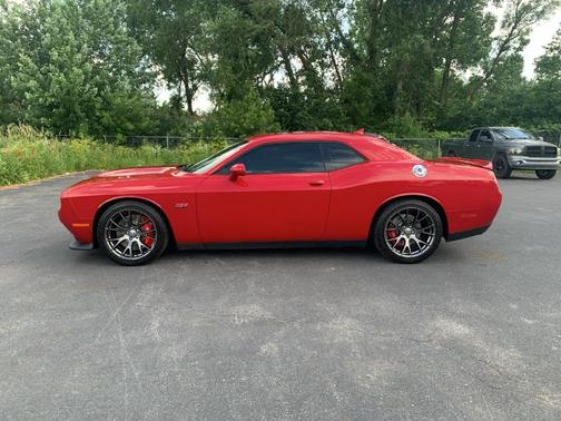 2016 Dodge Challenger SRT 392