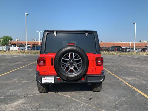 2024 Jeep Wrangler Sahara