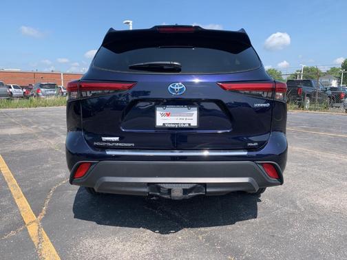 2023 Toyota Highlander Hybrid XLE