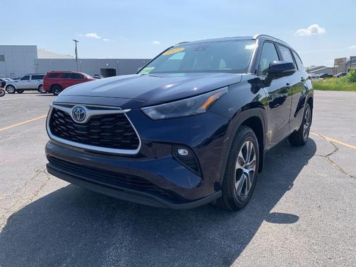 2023 Toyota Highlander Hybrid XLE