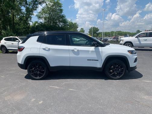 2023 Jeep Compass Altitude