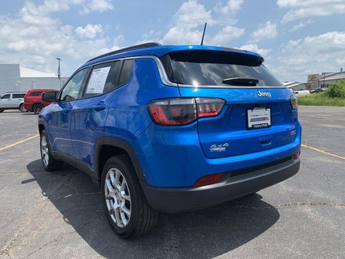 2022 Jeep Compass Latitude Lux
