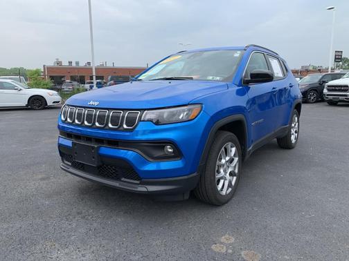 2022 Jeep Compass Latitude Lux