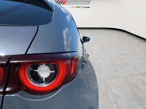 2024 Mazda Mazda3 2.5 S Carbon Edition