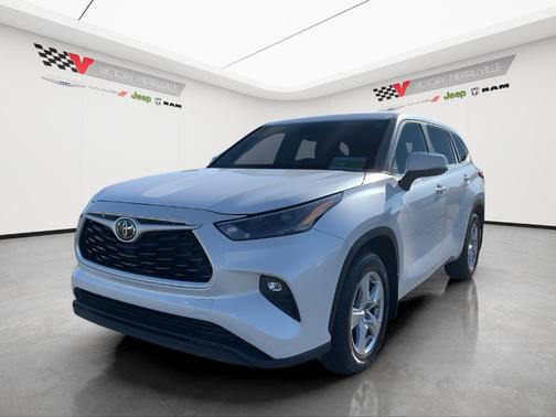 2024 Toyota Highlander LE