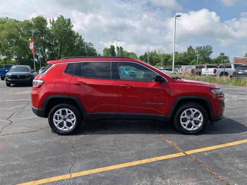 2025 Jeep Compass Latitude