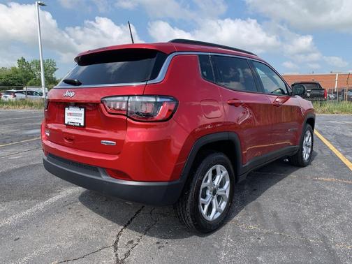 2025 Jeep Compass Latitude