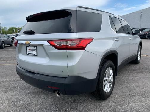 2020 Chevrolet Traverse LT Cloth