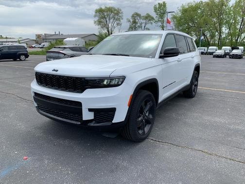 2025 Jeep Grand Cherokee L Laredo